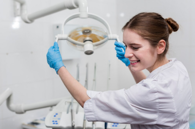 Best Dentist in Manhattan Beach